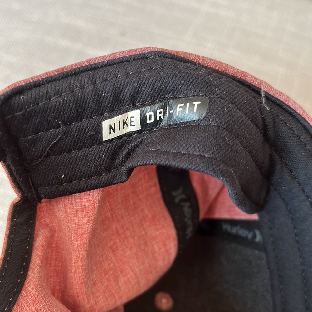 Hurley SnapBack - Picture 4 of 6